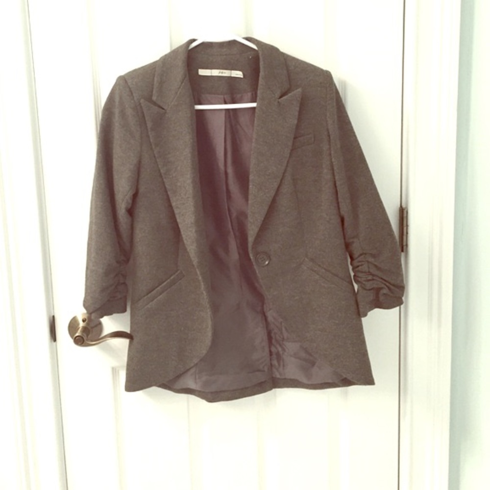Grey fitted blazer